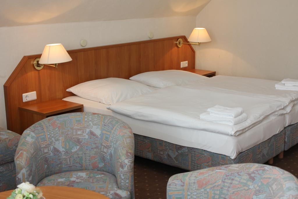 Hotel Restaurant Graber Wolfshagen  Екстер'єр фото